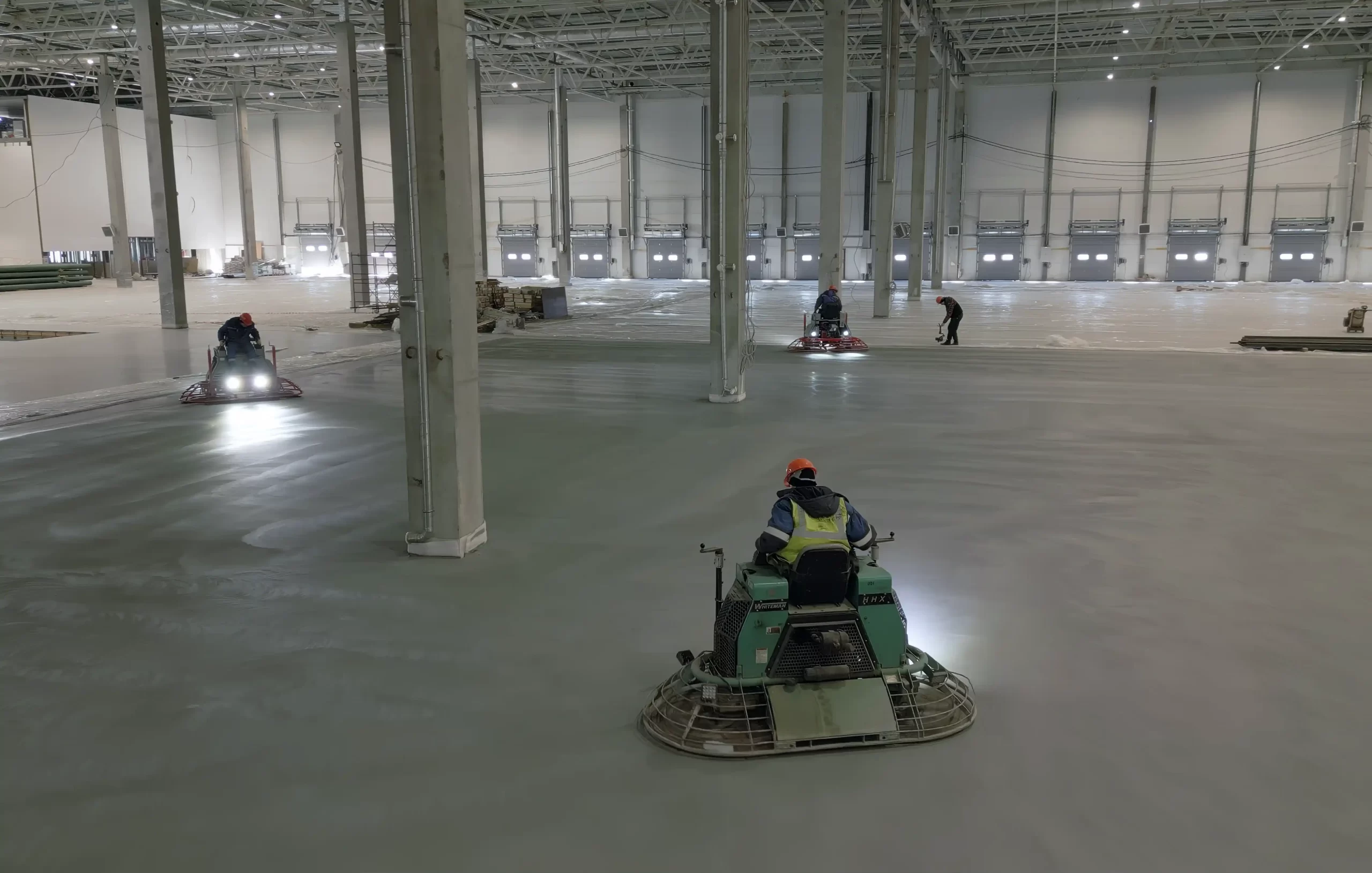 polijsten van warehouse vloer